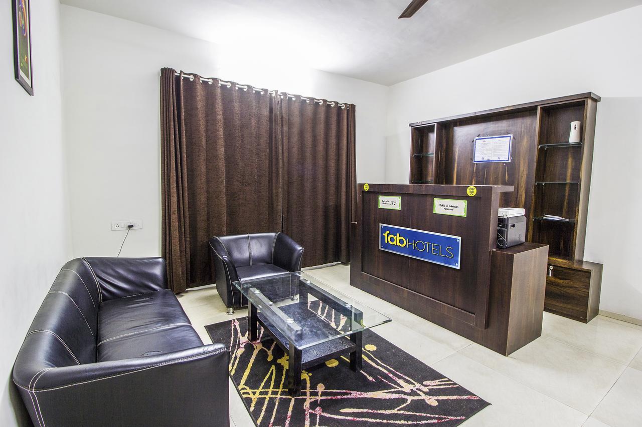 Fabhotel Pruthamesh Pride Нашик Екстериор снимка